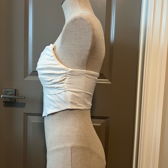 Corset - Picture 2 of 3